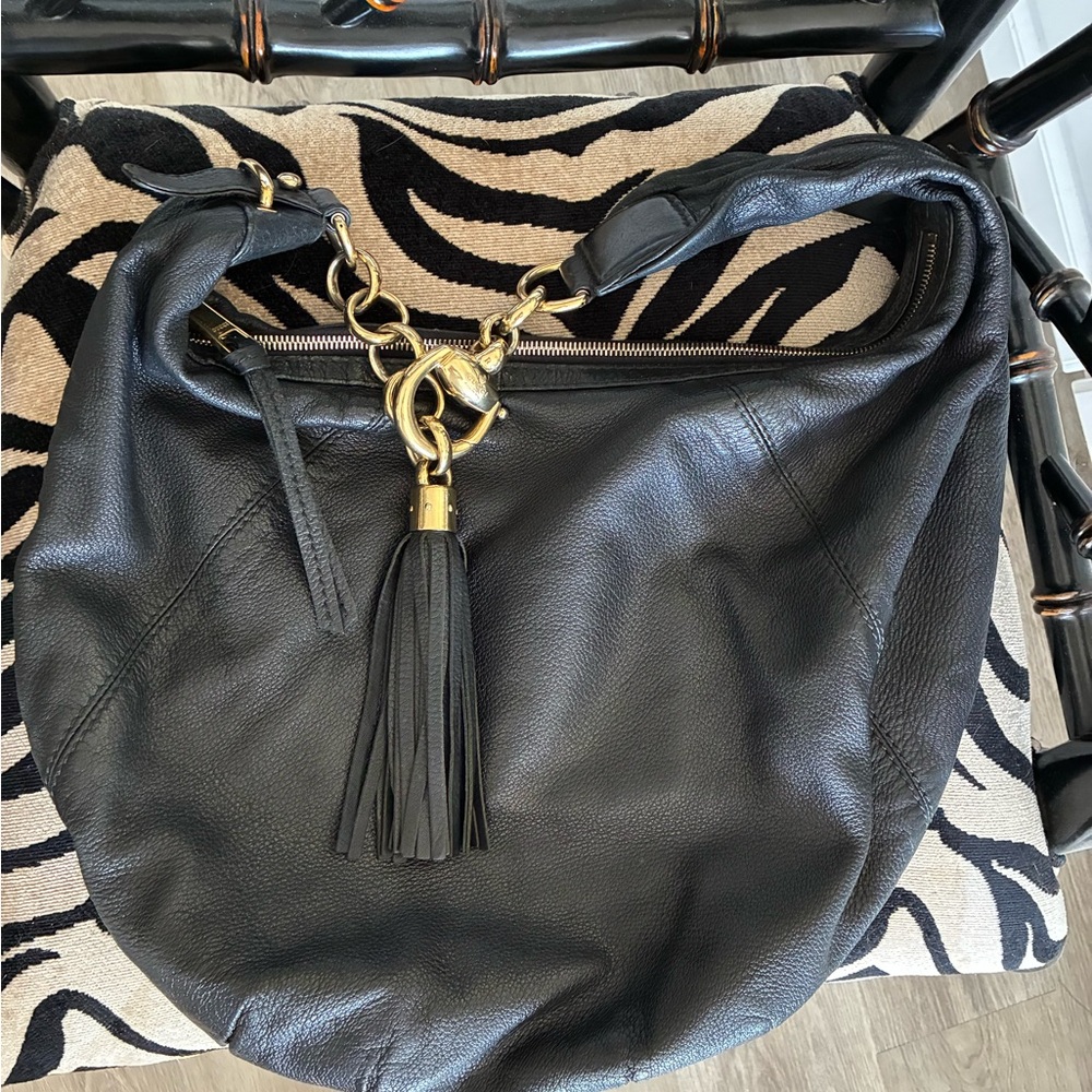 Gucci
Medium Sienna Hobo